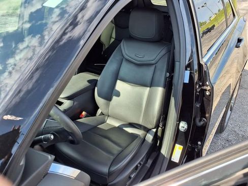 Used 2025 Cadillac XT5 Premium Luxury AWD/4WD image 52
