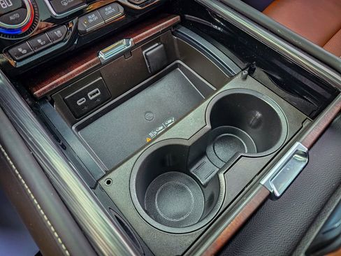 Certified 2023 GMC Yukon Denali Ultimate image 28