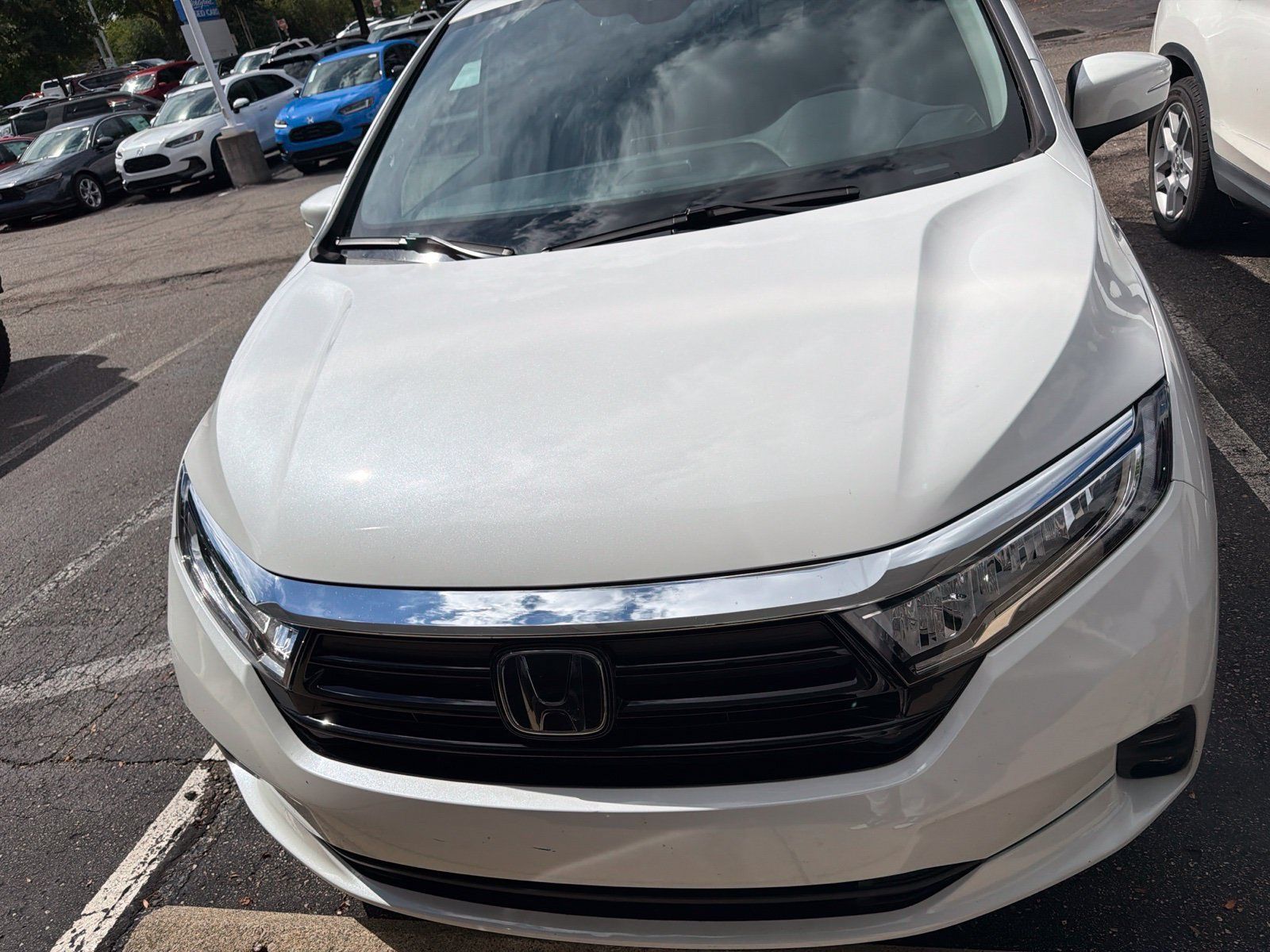 Used 2023 Honda Odyssey EX-L image 2