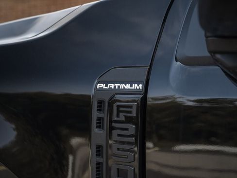 Certified 2025 Ford F250 Platinum AWD/4WD image 15