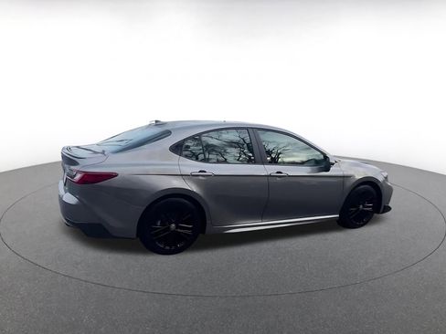 Used 2025 Toyota Camry SE image 14