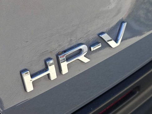 Used 2024 Honda HR-V Sport image 11