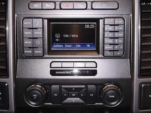 Certified 2019 Ford F250 XLT w/ XLT Value Package image 28