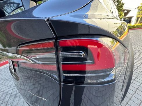 Used 2021 Tesla Model X Long Range AWD/4WD image 39