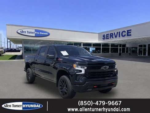 Used 2024 Chevrolet Silverado 1500 LT Trail Boss w/ Convenience Package II AWD/4WD image 1