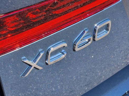 New 2026 Volvo XC60 B5 Plus w/ Climate Package image 31