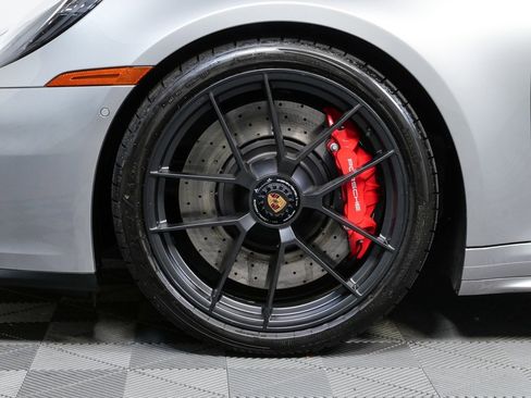 Certified 2025 Porsche 911 Carrera GTS image 32