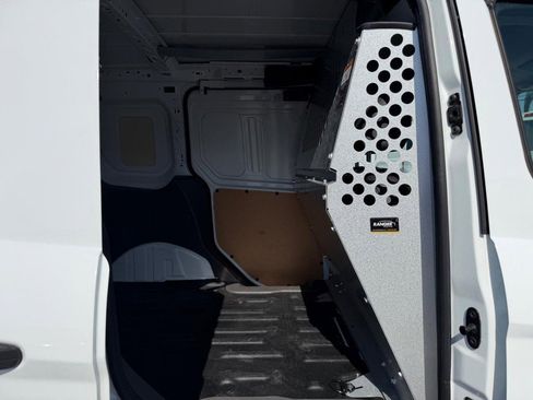 Used 2022 Ford Transit Connect XL FWD image 18
