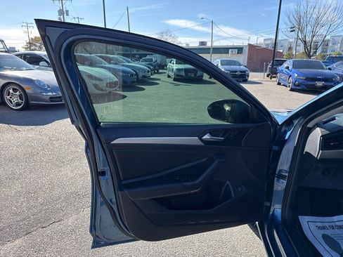 Used 2020 Volkswagen Jetta SE image 7