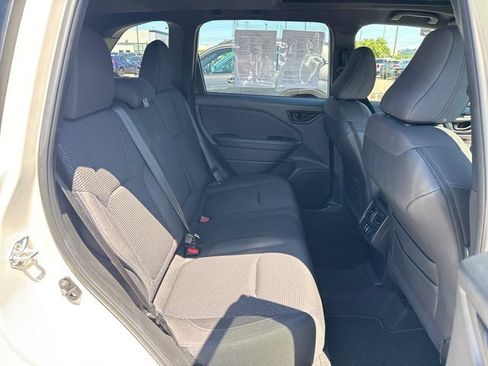Used 2025 Subaru Forester Premium AWD/4WD image 12