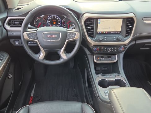 Used 2023 GMC Acadia Denali w/ Black Diamond Edition FWD image 11