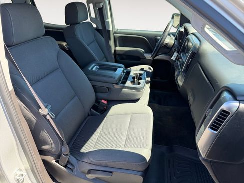 Used 2017 Chevrolet Silverado 1500 LT AWD/4WD image 24