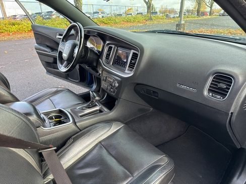 Used 2021 Dodge Charger SXT w/ Leather Interior Group image 28