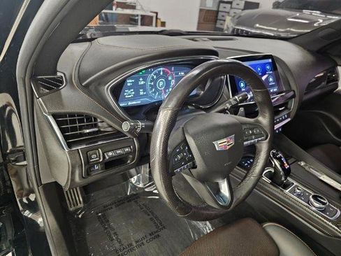 Used 2023 Cadillac CT5 Sport image 7