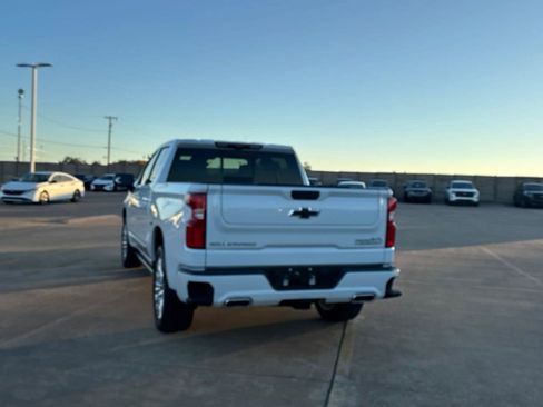 Used 2026 Chevrolet Silverado 1500 High Country AWD/4WD image 23