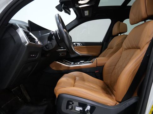 Used 2024 BMW X5 xDrive50e AWD/4WD image 12