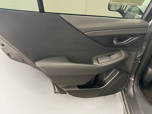 Used 2025 Subaru Outback Premium AWD/4WD image 28