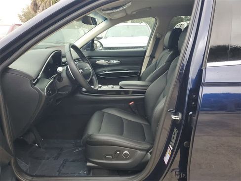 Used 2025 Genesis GV70 2.5T image 23