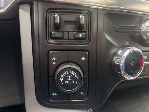 Used 2024 Ford F150 Lariat w/ Equipment Group 502A High image 38