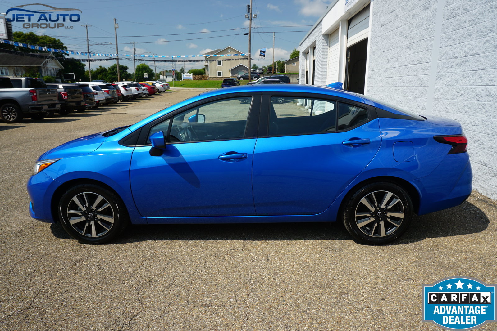 Used 2024 Nissan Versa SV FWD image 4