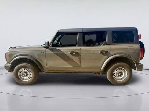 Used 2025 Ford Bronco 4-Door AWD/4WD image 4
