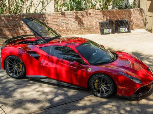Used 2017 Ferrari 488 GTB image 16