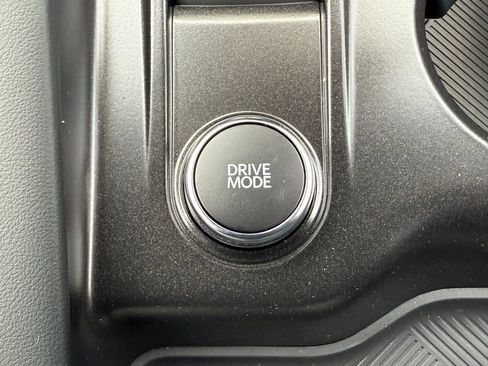 New 2026 Ford Explorer ST-Line AWD/4WD image 31