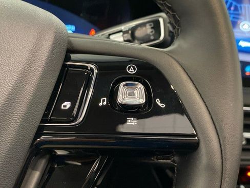 New 2025 Lincoln Corsair AWD w/ Equipment Group 101A image 21