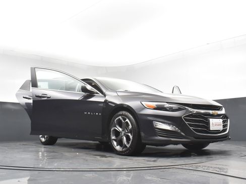 Used 2023 Chevrolet Malibu LT image 31