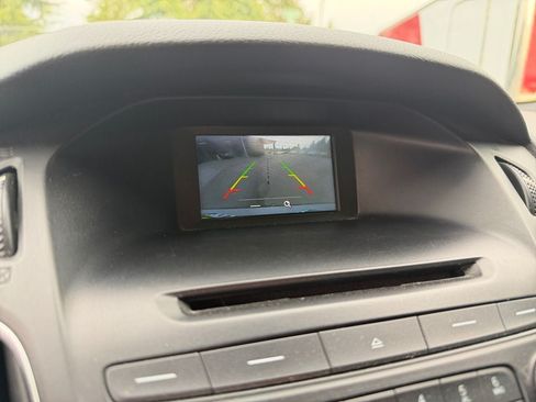 Used 2017 Ford Focus ST FWD image 17