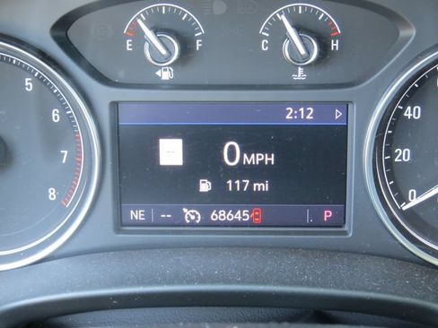 Used 2020 Buick Enclave Essence w/ Sound and Sites Package FWD image 23