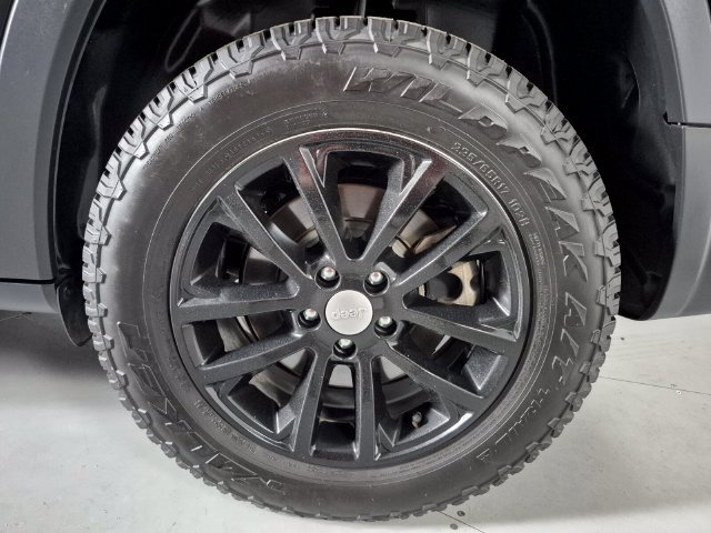 Used 2022 Jeep Cherokee Latitude Lux AWD/4WD image 11