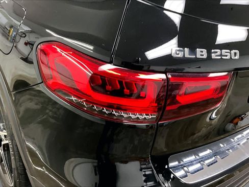 Certified 2023 Mercedes-Benz GLB 250 4MATIC image 28