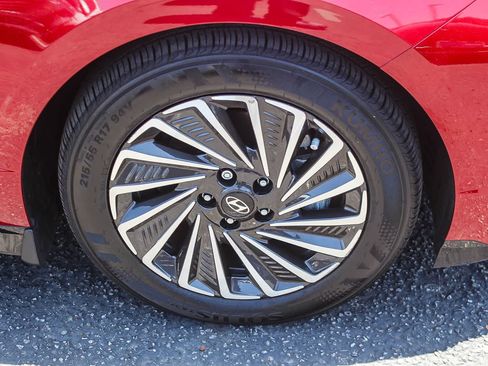 Certified 2025 Hyundai Sonata SEL FWD image 12