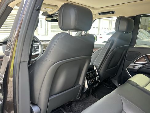 Used 2026 Land Rover Range Rover SE AWD/4WD image 36