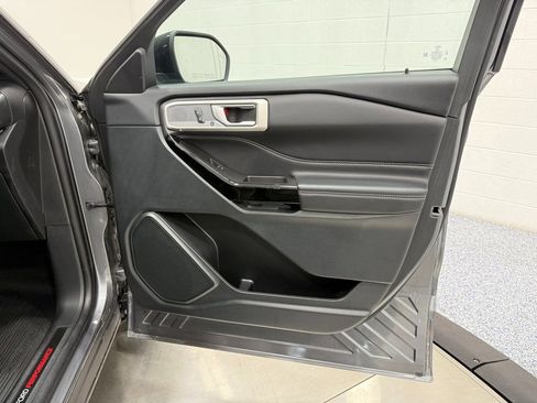 Used 2023 Ford Explorer ST w/ Equipment Group 401A image 24