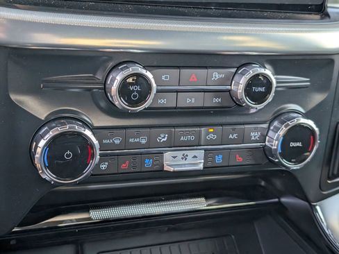 Used 2025 Ford F150 Lariat w/ Equipment Group 502A High image 15