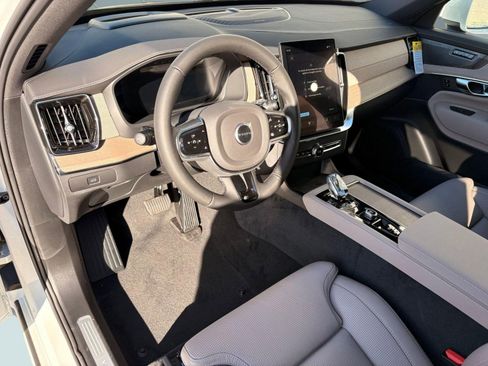 New 2026 Volvo XC90 B6 Ultra w/ Protection Package AWD/4WD image 4