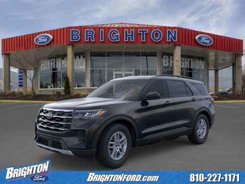 Used 2026 Ford Explorer Active image 3