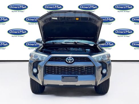 Used 2016 Toyota 4Runner SR5 AWD/4WD image 32