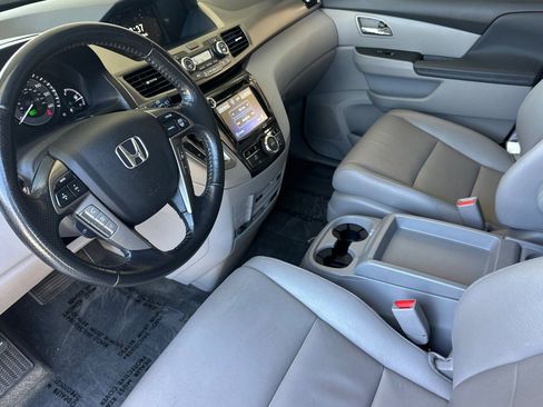 Used 2016 Honda Odyssey Touring image 4