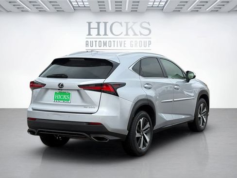 Used 2019 Lexus NX 300 FWD image 5