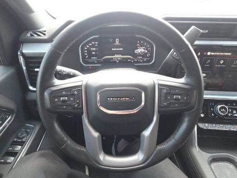 Used 2024 GMC Sierra 2500 Denali w/ Denali Reserve Package AWD/4WD image 37