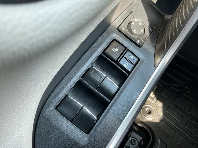 Used 2021 Toyota RAV4 Limited AWD/4WD image 39