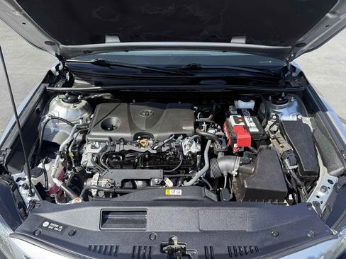 Used 2022 Toyota Camry SE w/ Convenience Package image 10