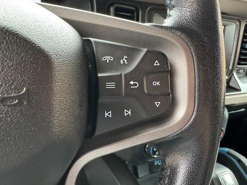Used 2023 Ford Bronco Wildtrak image 17