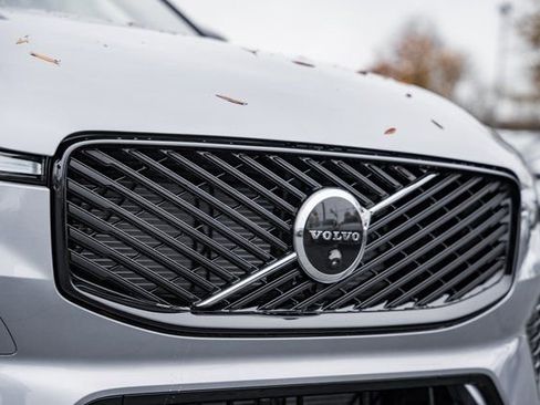New 2026 Volvo XC60 B5 Ultra w/ Protection Package Premier image 11