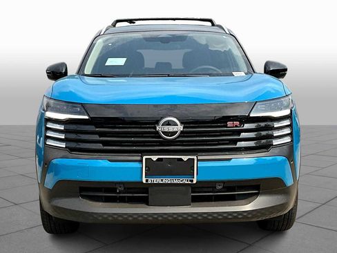 New 2025 Nissan Kicks SR image 3