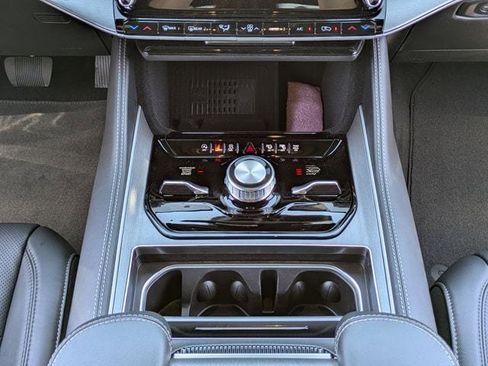 New 2026 Jeep Grand Wagoneer Limited AWD/4WD image 21