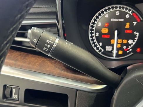 Used 2023 Cadillac XT5 Premium Luxury image 27